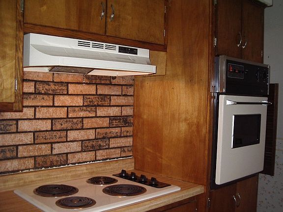 3rd image of 337 Greenmeadow Dr