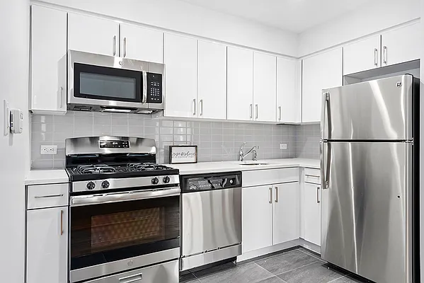 Rented by Corcoran | media 9