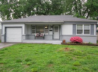 224 W Lindberg St, Springfield, MO 65807