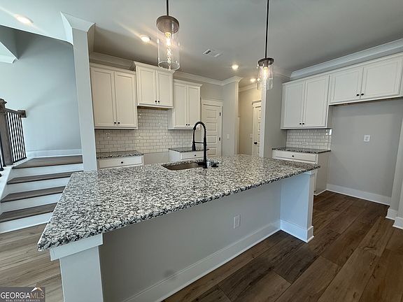 5th image of 339 Brook Landing Cir