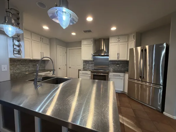 8969 N Country Home Ln, Tucson, AZ 85742