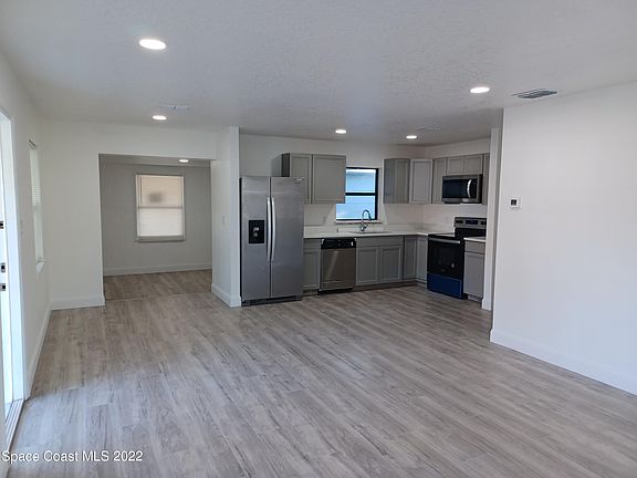 3rd image of 537 Mendel Ln
