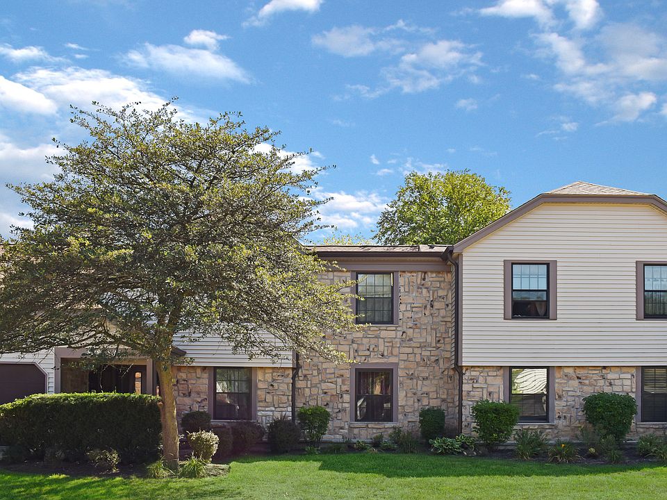 1st image of 836 Stradford Cir #836