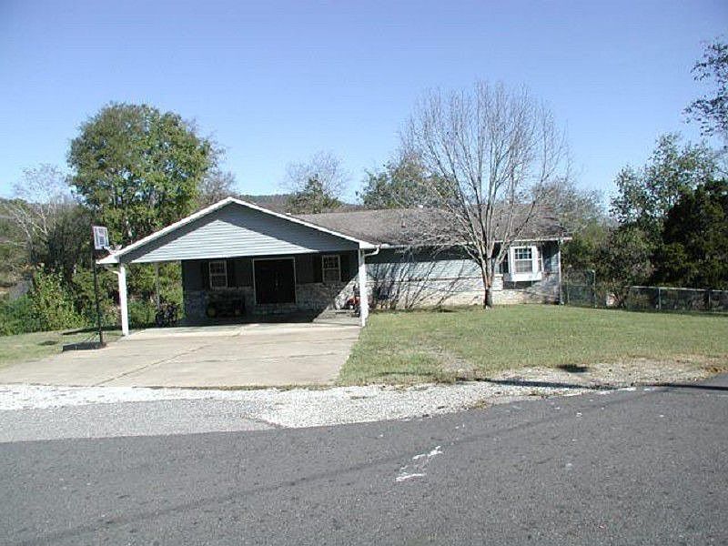1st image of 106 Ringo St