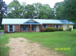 272 Skating Rink Rd, Prentiss, MS 39474