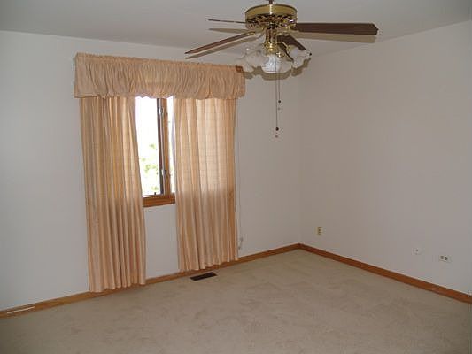 5th image of 15520 Cherry Hills Ct
