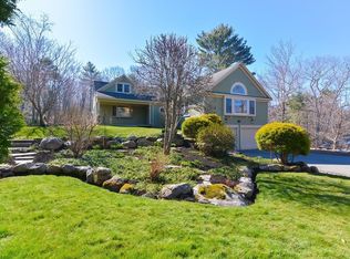 23 Forest Ln, Manchester, MA 01944
