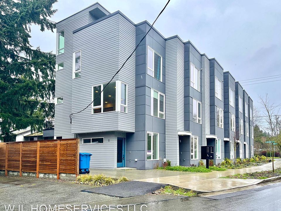 1st image of 10839 11th Ave NE