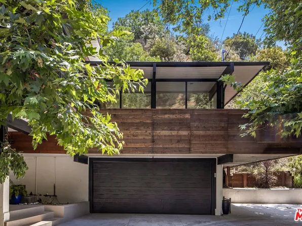 3730 Mandeville Canyon Rd, Los Angeles, CA 90049