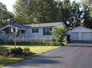 3413 Court St, New Waterford, OH 44445