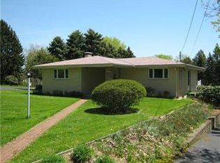 8592 Peebles Rd, Pittsburgh, PA 15237