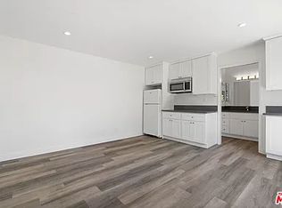 21 Topsail St APT 1, Marina Del Rey, CA 90292