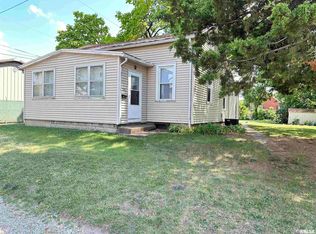 308 Fayette St, Pekin, IL 61554