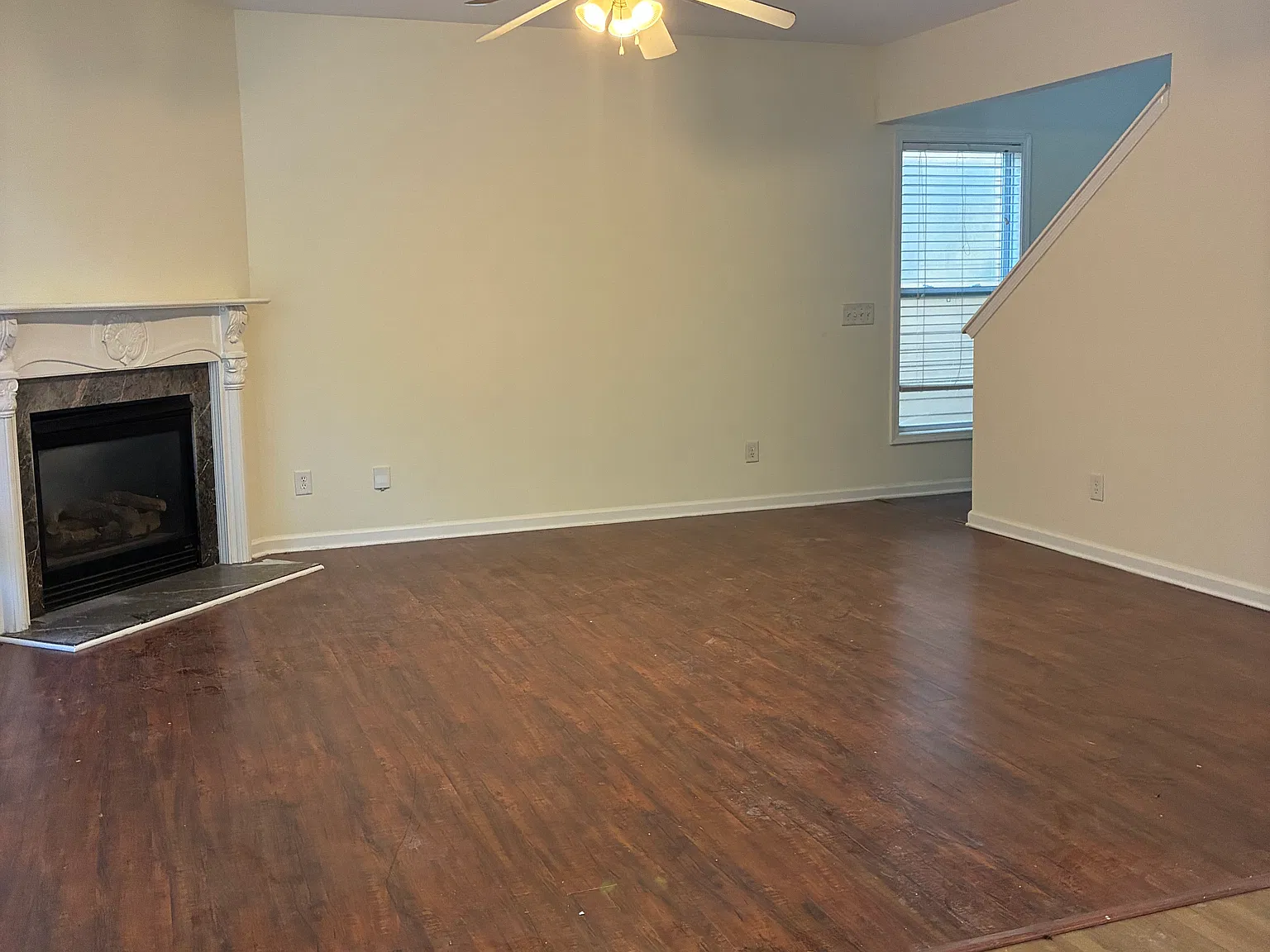 4 bed, 2.5 bath, 2470 sqft, $2,500 — Photo 2