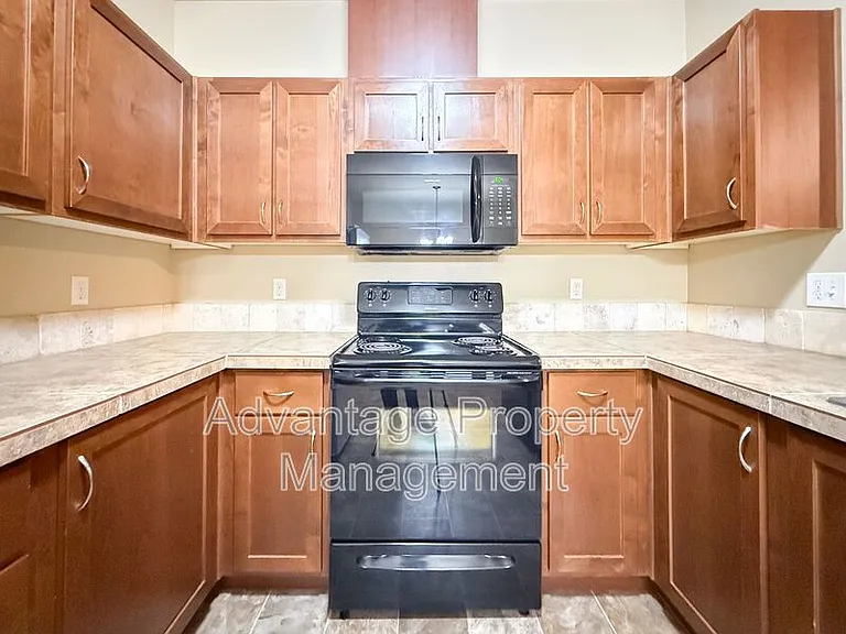 523 Catron St N #5 — Photo 47