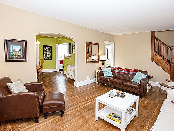 5th image of 2519 Moundview Dr