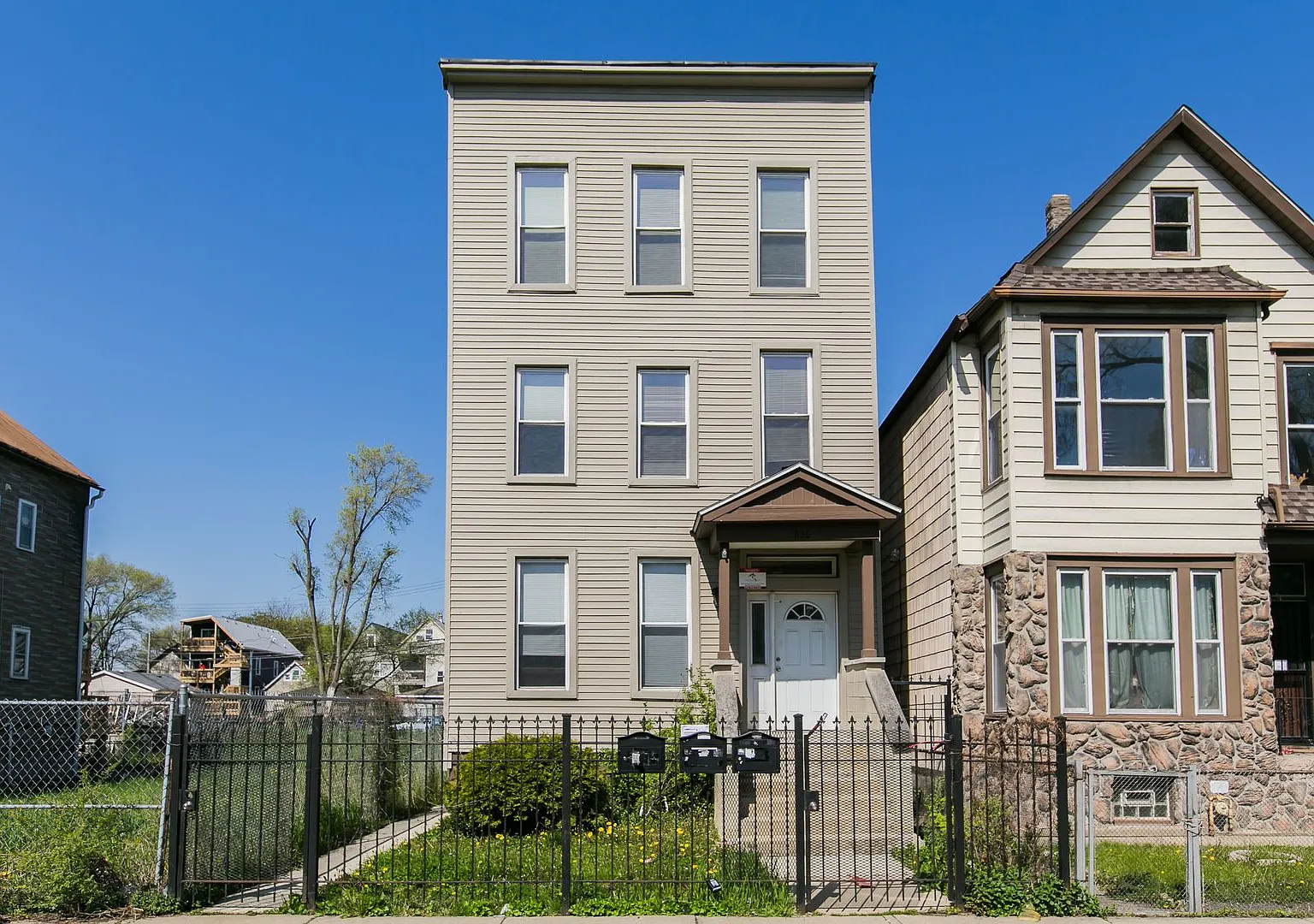 1636 N. Spaulding Ave — Photo 1