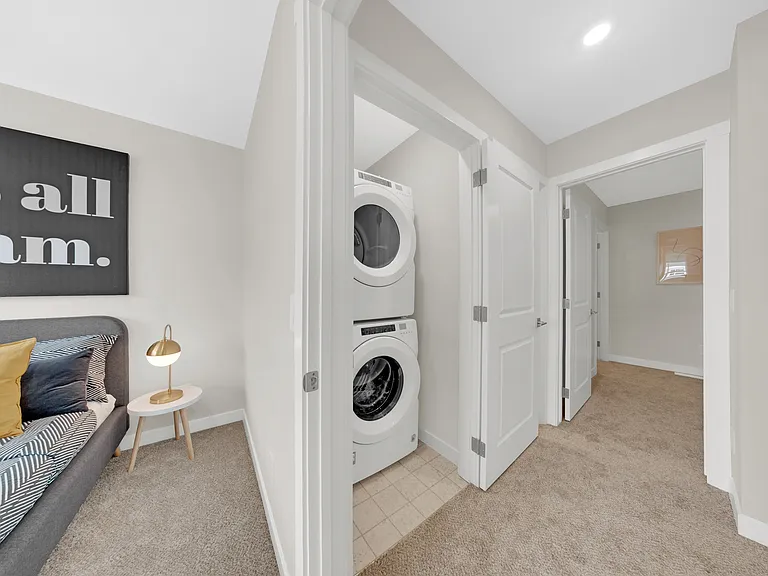 110 Baltzan Blvd — Photo 40