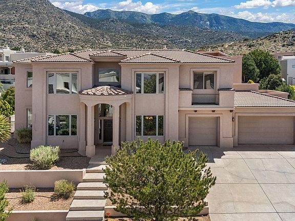3rd image of 1608 Torribio Dr NE