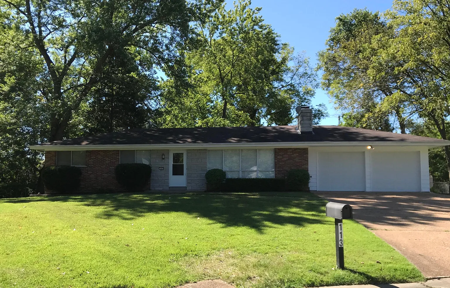 113 Smith Dr photo 1