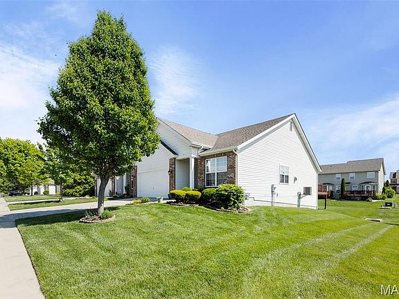 2nd image of 6806 Kensington Dr