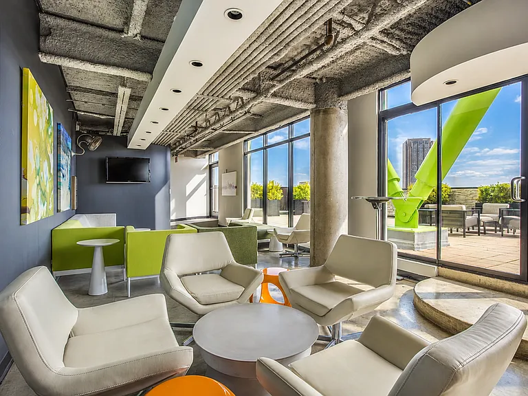 Take relaxation to new heights in the skylounge, offering breathtaking city views and WiFi connectivity. Whether hosting intimate gatherings with friends or seeking a serene retreat, this space provides the perfect backdrop for unforgettable moments.