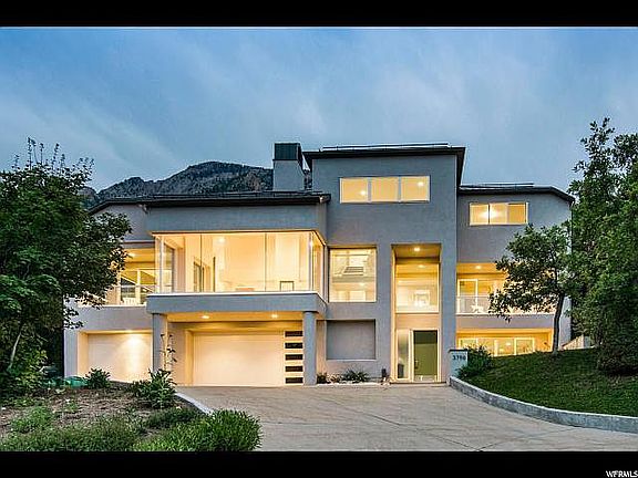 5th image of 3796 E Thousand Oaks Cir