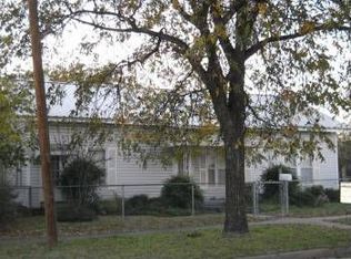 300 SE 6th Ave, Mineral Wells, TX 76067