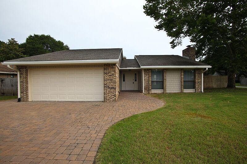 1st image of 400 McEwen Dr