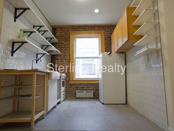2nd image of 2369 28th St #2R