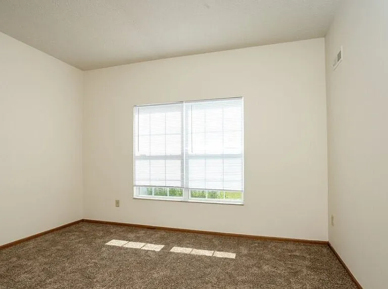 3 Bedroom Townhome Bed