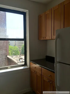 Rented by Sovereign Associates | media 31