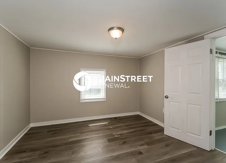 607 Lindsay Ave — Photo 5
