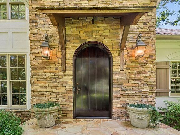 5th image of 4504 Lake Forrest Dr NW