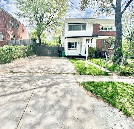 3rd image of 8405 12th Ave