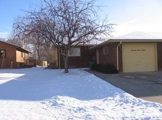 2330 Country Club Pkwy, Moorhead, MN 56560