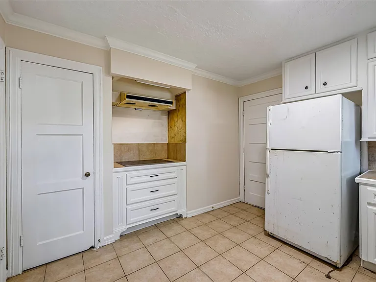 7224 McHenry St — Photo 10