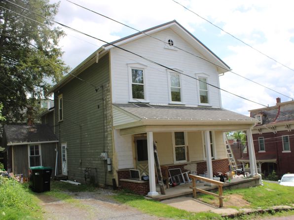 132 N White St