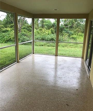 4th image of 359 Bell Blvd S