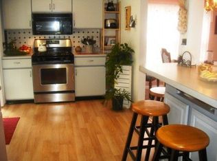 202 Thimbleberry Rd, Malta, NY 12020