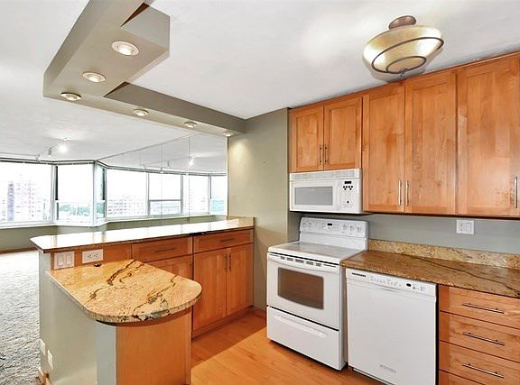 Open Kitchen