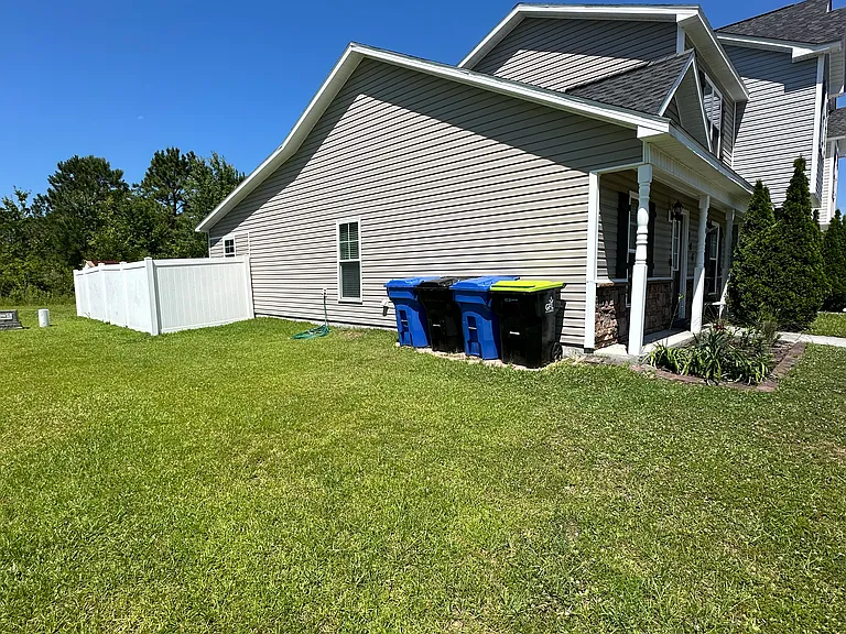306 Cedar Island Trl — Photo 2