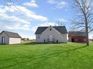 5917 Gustin Rd, Woodburn, IN 46797