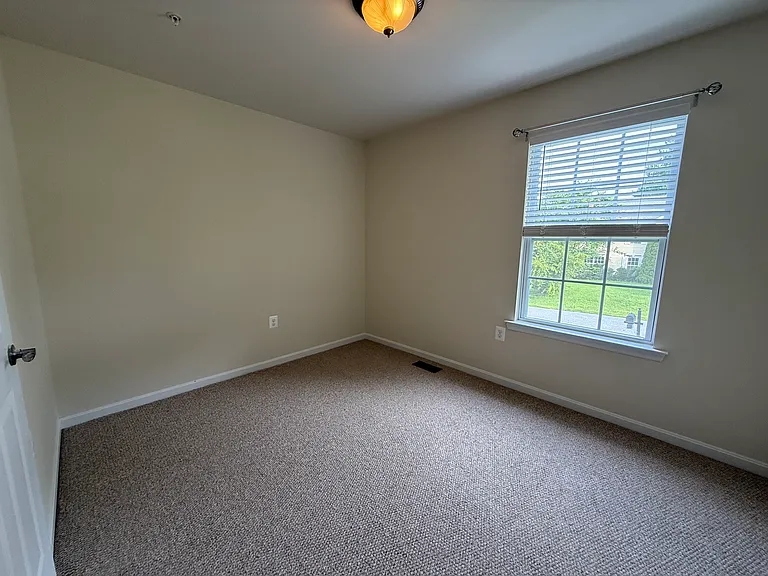 20850 Autumn Mill Ct — Photo 14