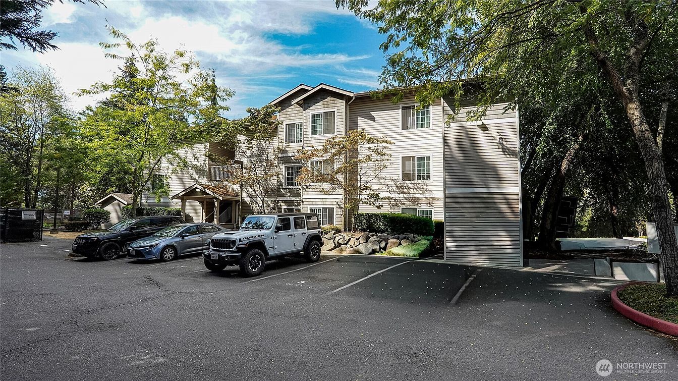 1st image of 3221 S 208th Street