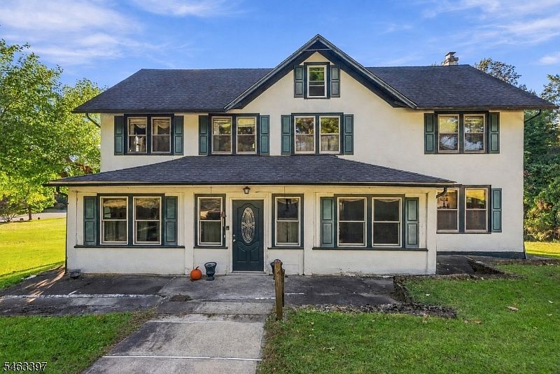 1st image of 13 Gillens Rd