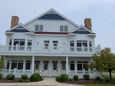411 Beachfront LANE UNIT 711, Sheboygan, WI, 53081