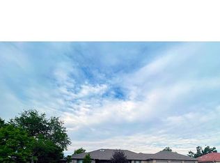 206 Alhambra Dr, Pueblo, CO 81005