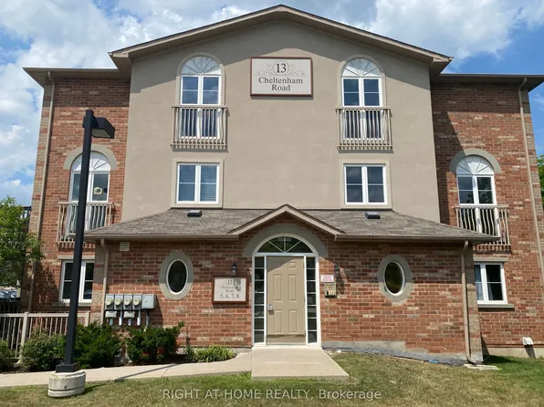 13 Cheltenham Rd #8, Barrie, ON L4M 0E7