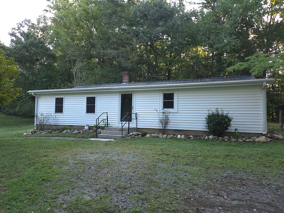 855 McGregor Rd